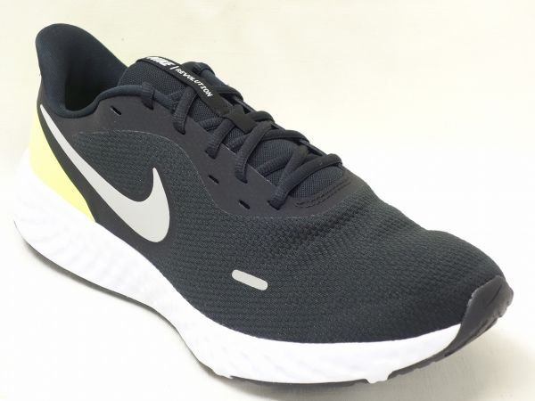 ナイキnikeナイキ レボリューション５ ４ｅ ｂｑ6714 010 男の大きな靴の専門店 ビッグ ビー