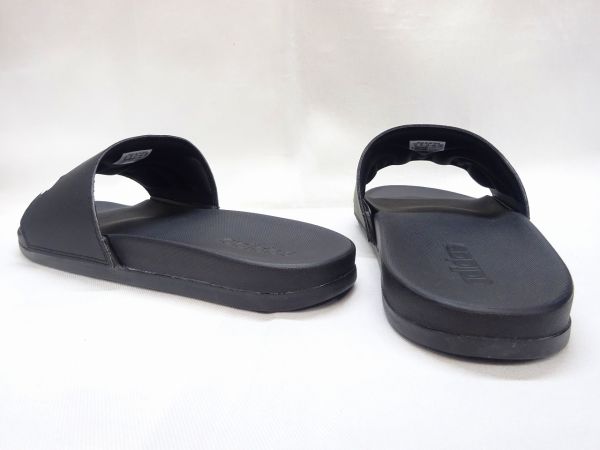 アディダス ADILETTE COMFORT U GY1945